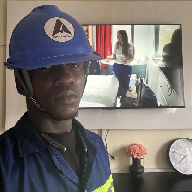 Installation multi-écrans — Famille à Yaoundé